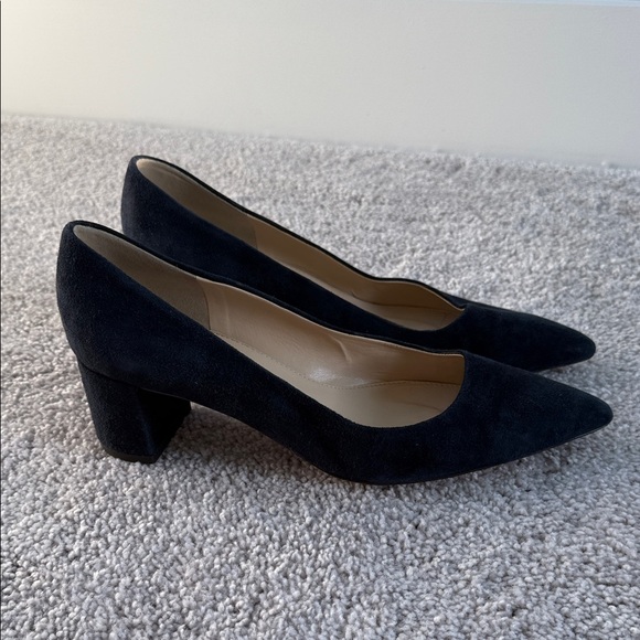 Brooks Brothers Navy Suede Heels Size 9 - Picture 1 of 6